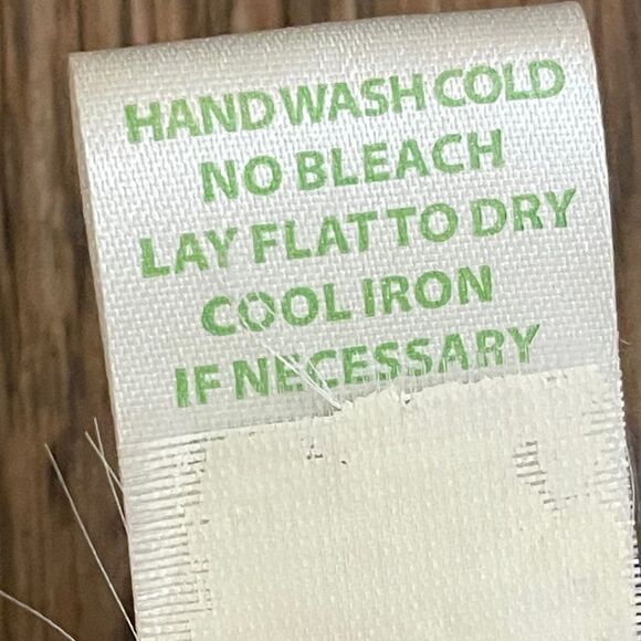 Lilly Pulitzer Infinity Scoop Scarf Blue With Red Lips - Picture 11 of 13